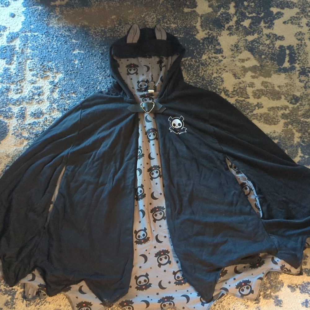 Skelanimals poncho